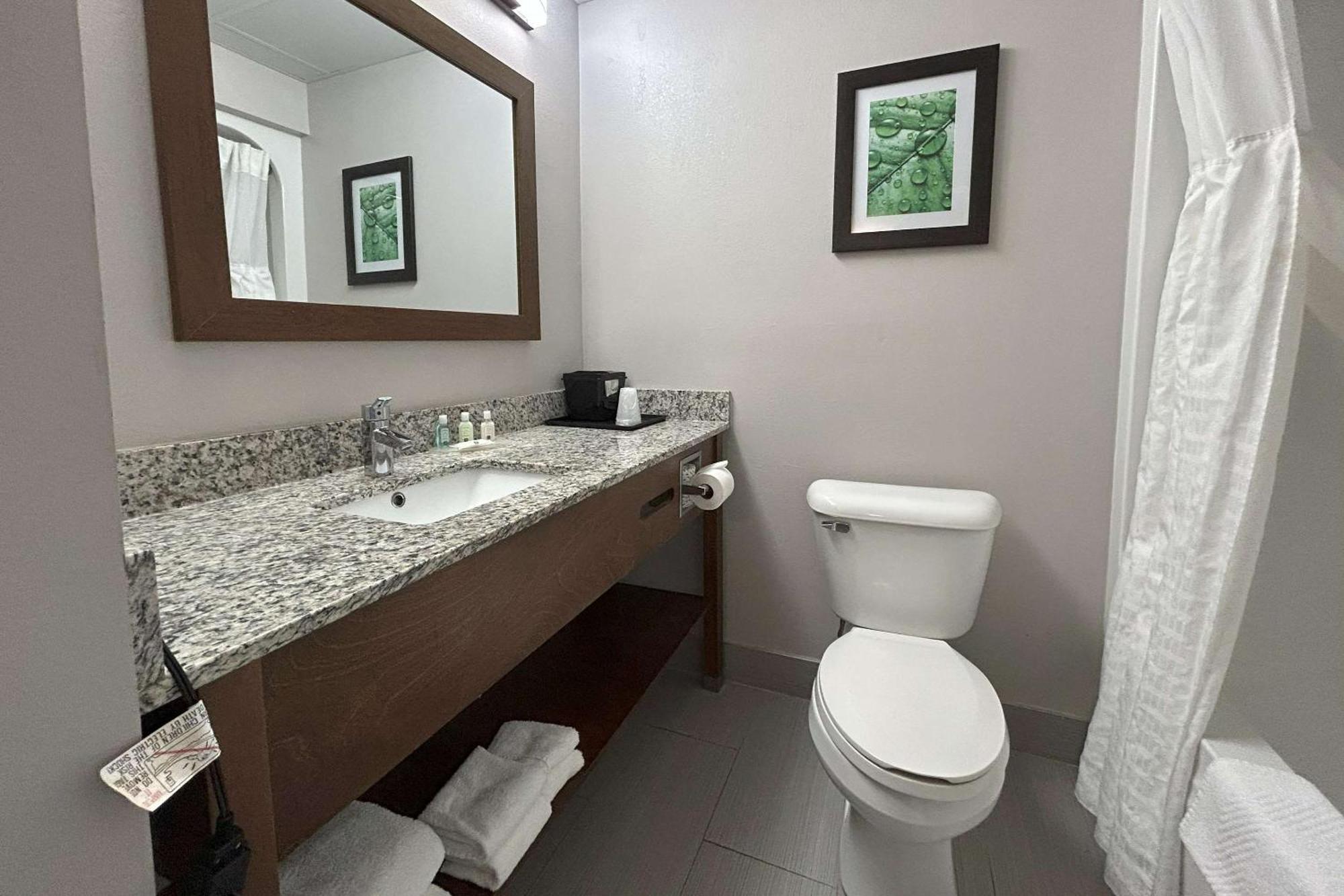 Quality Inn & Suites Tarboro - Kingsboro Eksteriør bilde